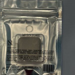 New unopened Seint Beuty Eyeshadow in the color Midnight